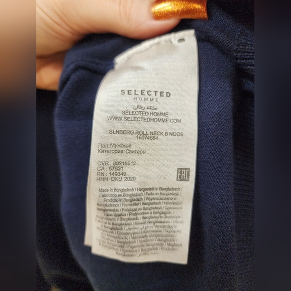 Selected Homme Navy Knit Long-Sleeve Turtleneck - Movie used! - Picture 10 of 11